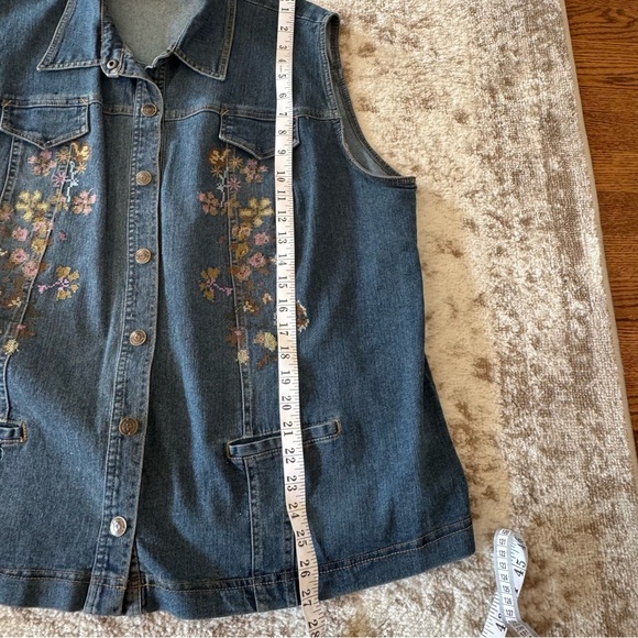 Y2K Vintage denim vest Rare Hand-look floral cross-stitch embroidery Boho Westrn - Picture 7 of 9